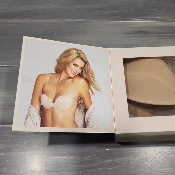 Fashion Forms Bra Go Bare Backless Strapless Adhesive Straps Nude D Cups - Picture 3 of 10